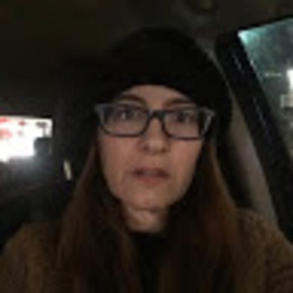 Meet your Posher, Lisa - Picture 1 of 1